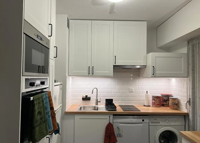 شقة T2 Rez-de-jardin Proche A Avec Parking - Fr-1-474-284 *